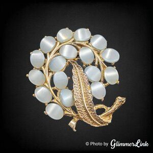 Vintage Blue Moonglow Lucite Thermoset Round Wreath Leaf Gold Tone Brooch